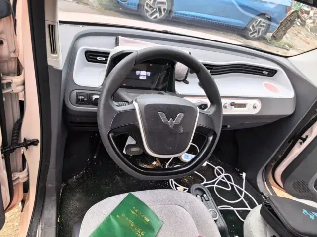 Wuling Hongguang Mini EV — Фото автомобиля 6