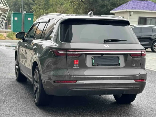 Li Auto ONE — Фото автомобиля 6