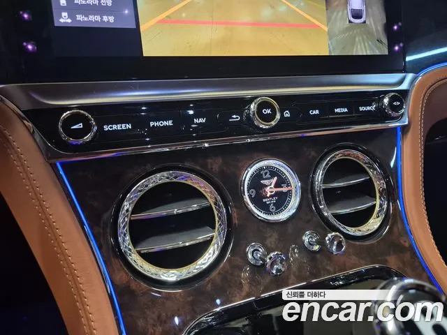 Bentley Continental — Фото автомобиля 11