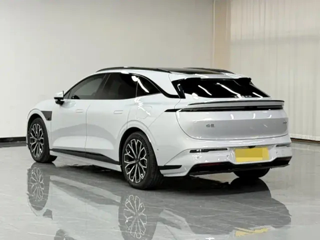 Zeekr 007 GT — Фото автомобиля 4