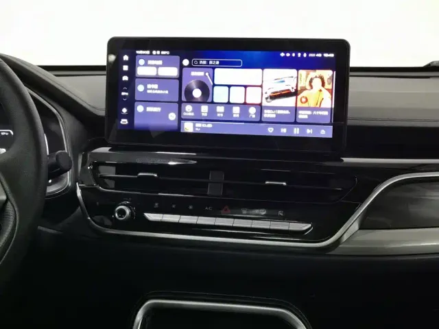 Haval H6 — Фото автомобиля 12