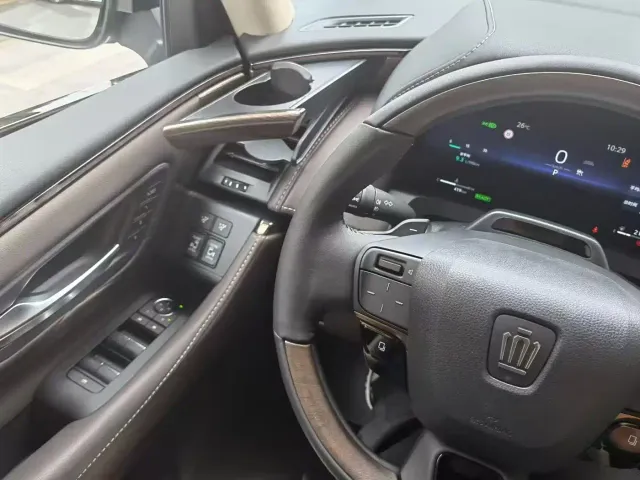 Toyota Vellfire — Фото автомобиля 6