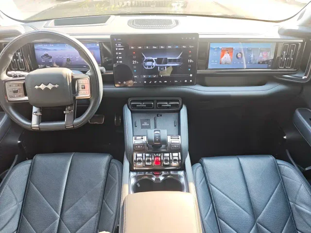 BYD FangChengBao Leopard 5 — Фото автомобиля 8