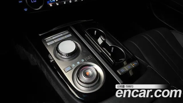 Genesis G80 Бензин 3.5 турбо AWD — Фото автомобиля 9