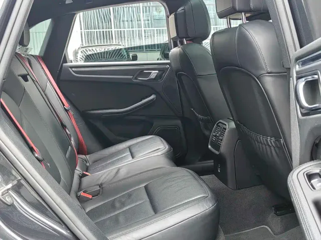 Porsche Macan — Фото автомобиля 17