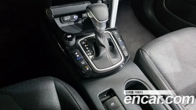 Kia Seltos — Фото автомобиля 9