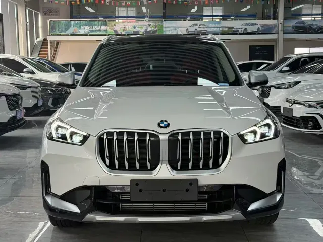 BMW X1 — Фото автомобиля 3