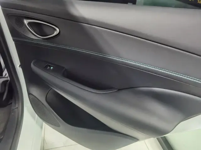 BYD Seal 05 DM-i — Фото автомобиля 15