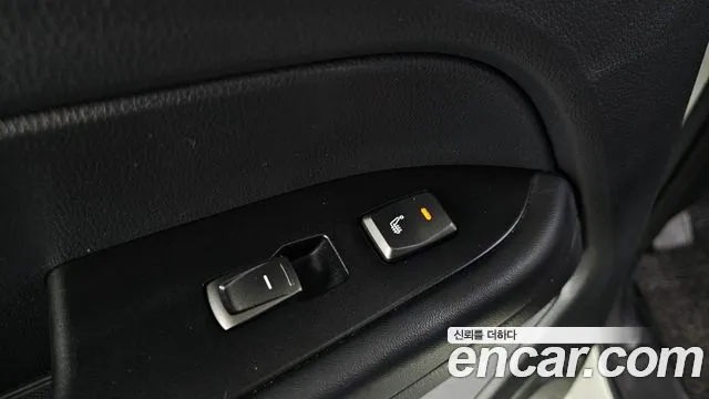 KG_Mobility_Ssangyong Rexton Новый Rexton Sport Khan Дизель 2.2 4WD — Фото автомобиля 18