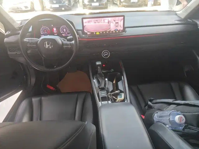 Honda Accord — Фото автомобиля 9