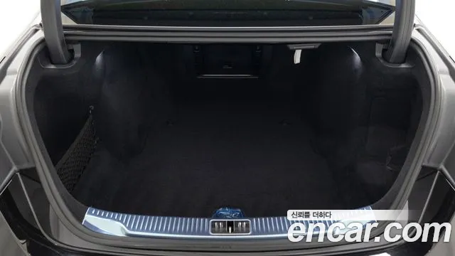 Mercedes-Benz S-Class — Фото автомобиля 20