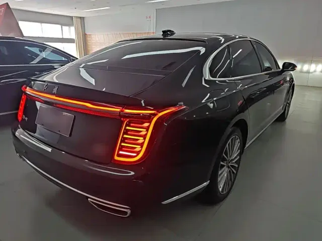 Hongqi H9 — Фото автомобиля 6