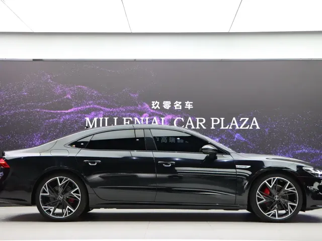 Audi A7L — Фото автомобиля 8
