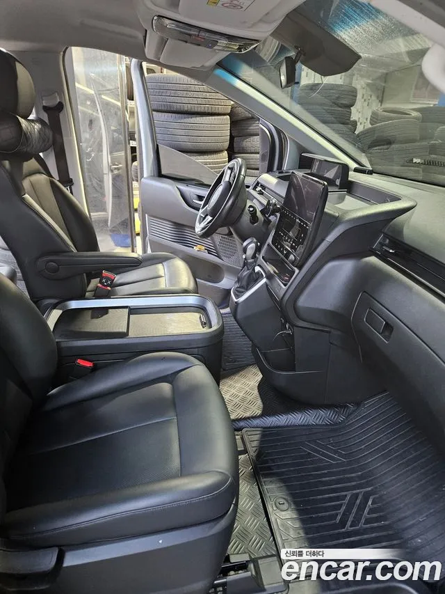 Hyundai Staria — Фото автомобиля 2