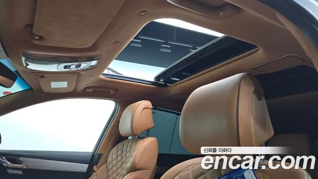 Genesis GV80 — Фото автомобиля 25