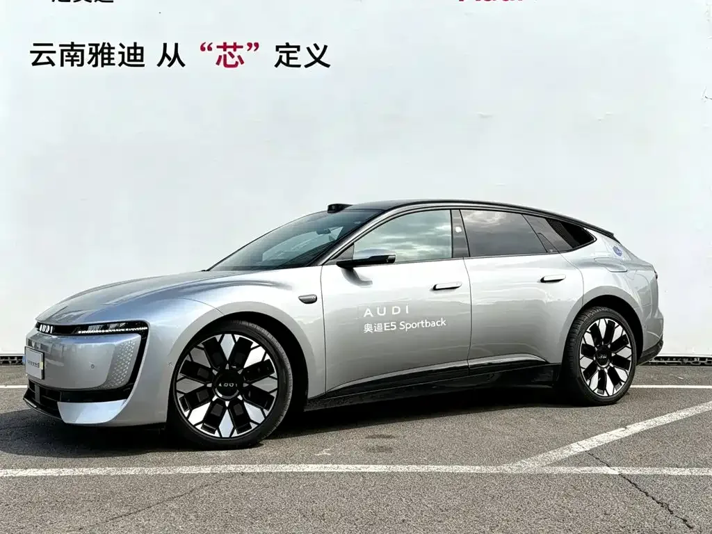 Фотография автомобиля — Audi E5 Sportback