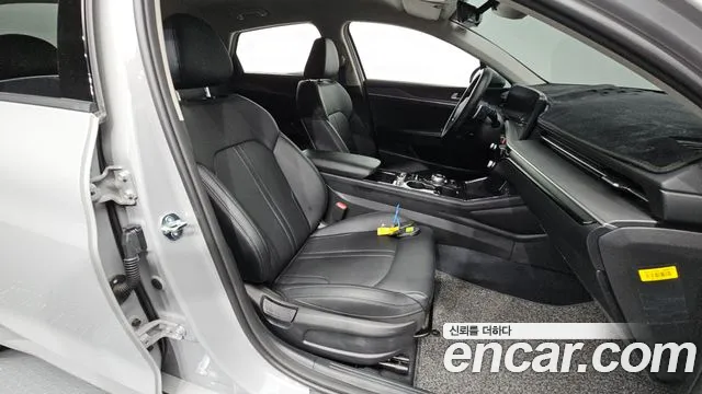Kia K5 Новый K5 3 поколение 2.0 LPi(Для проката) — Фото автомобиля 25