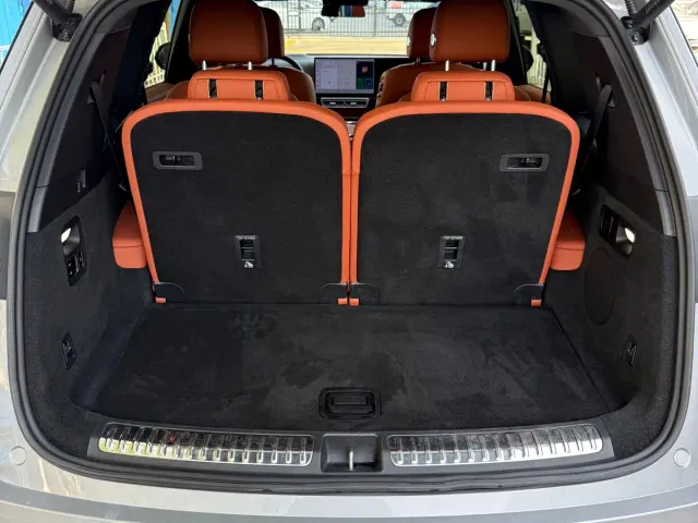 Li Auto L8 — Фото автомобиля 27