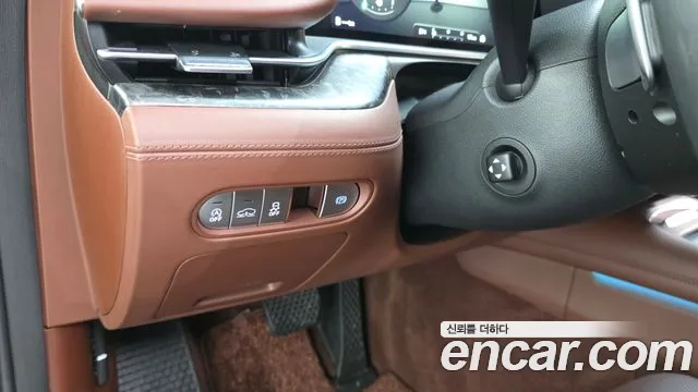 Genesis G90 Бензин 3.5 Turbo e-S/C AWD LWB — Фото автомобиля 27