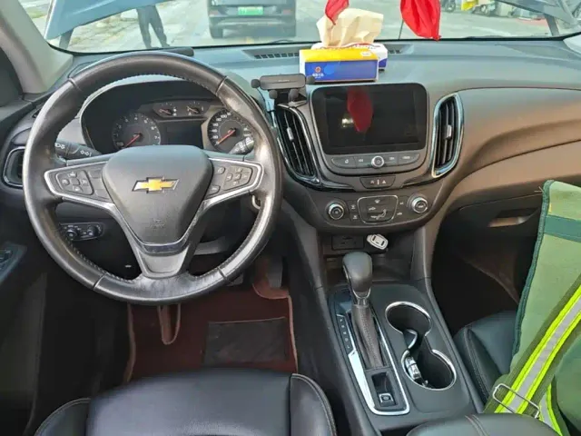 Chevrolet Equinox — Фото автомобиля 9