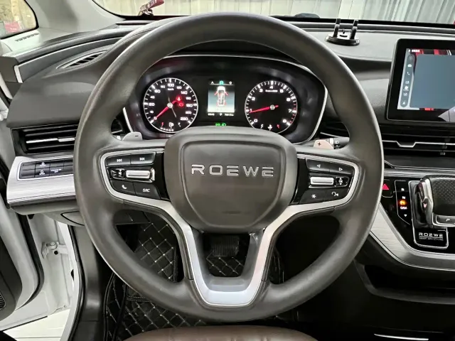 Roewe iMAX8 — Фото автомобиля 11