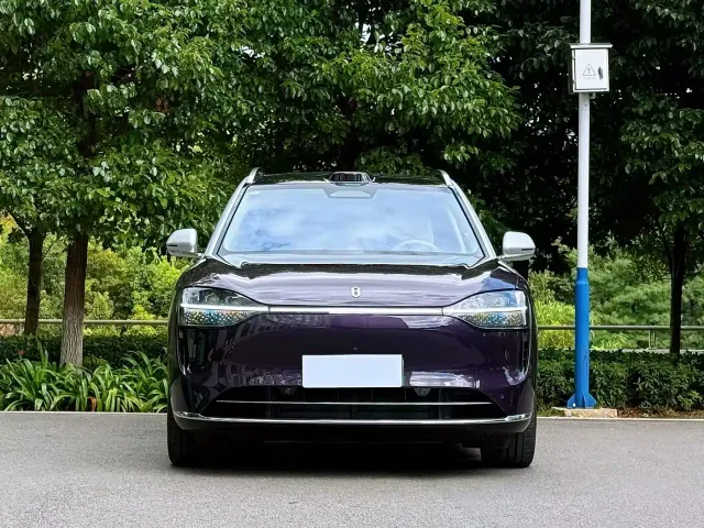 Aito M9 — Фото автомобиля 3
