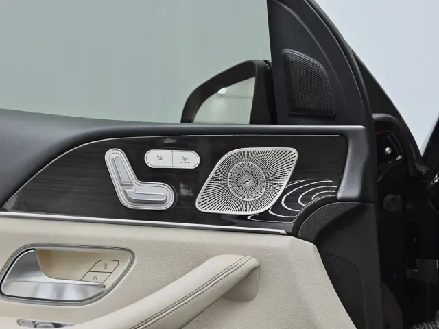 Mercedes-Benz GLE-Class — Фото автомобиля 19