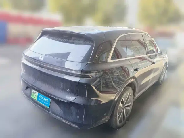Li Auto L6 — Фото автомобиля 5