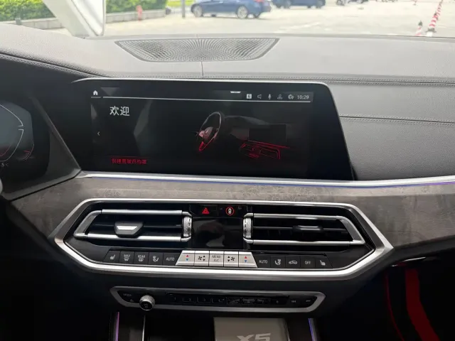 BMW X5 — Фото автомобиля 17