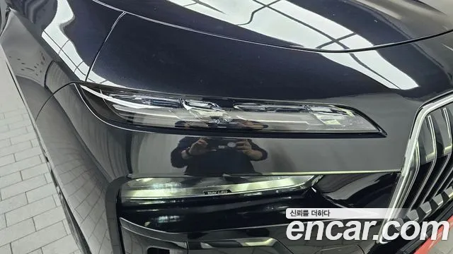 BMW 7-Series 7 серия (G70) 740i xDrive M Sport — Фото автомобиля 20