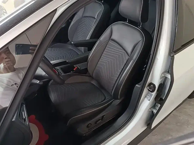 Volkswagen ID.3 — Фото автомобиля 14