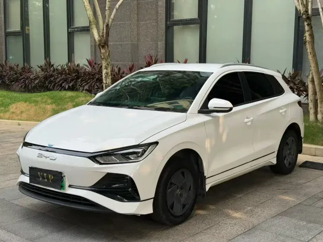Фотография автомобиля — BYD e2