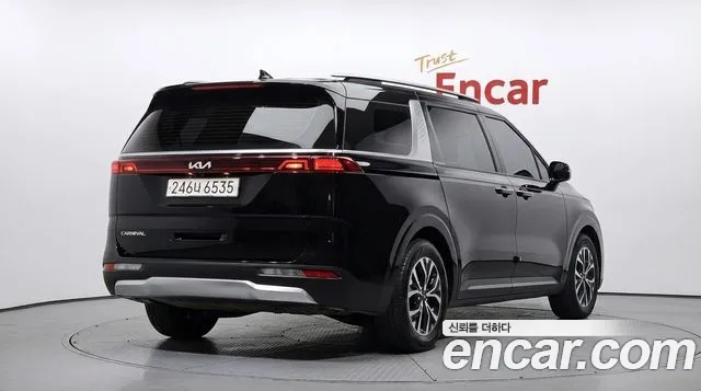 Kia Canival Carnival 4 поколение Дизель 9 мест Prestige — Фото автомобиля 2