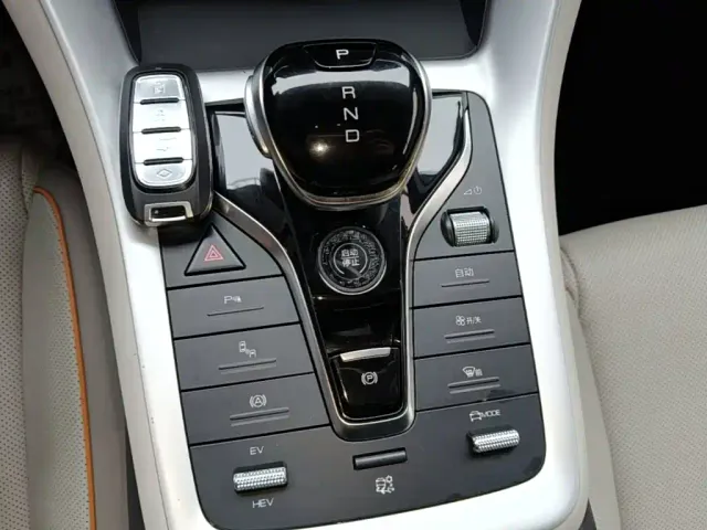 BYD Song Pro — Фото автомобиля 13