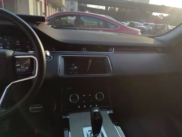 Land Rover Range Rover Evoque — Фото автомобиля 9