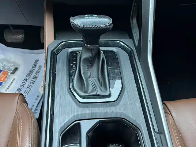 Geely Vision X6 — Фото автомобиля 8