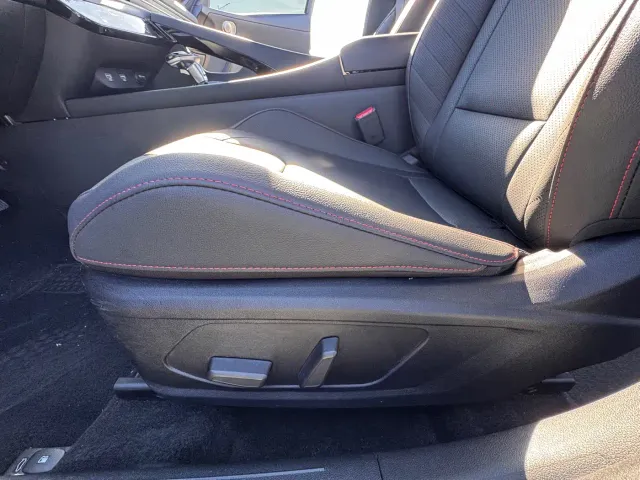 Hyundai Elantra — Фото автомобиля 14