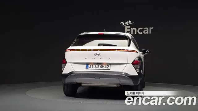 Hyundai Kona SX2 — Фото автомобиля 3