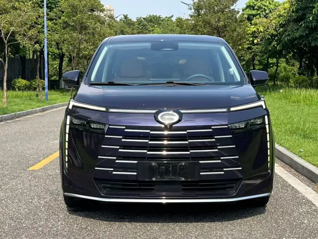 GAC Trumpchi E8 — Фото автомобиля 2