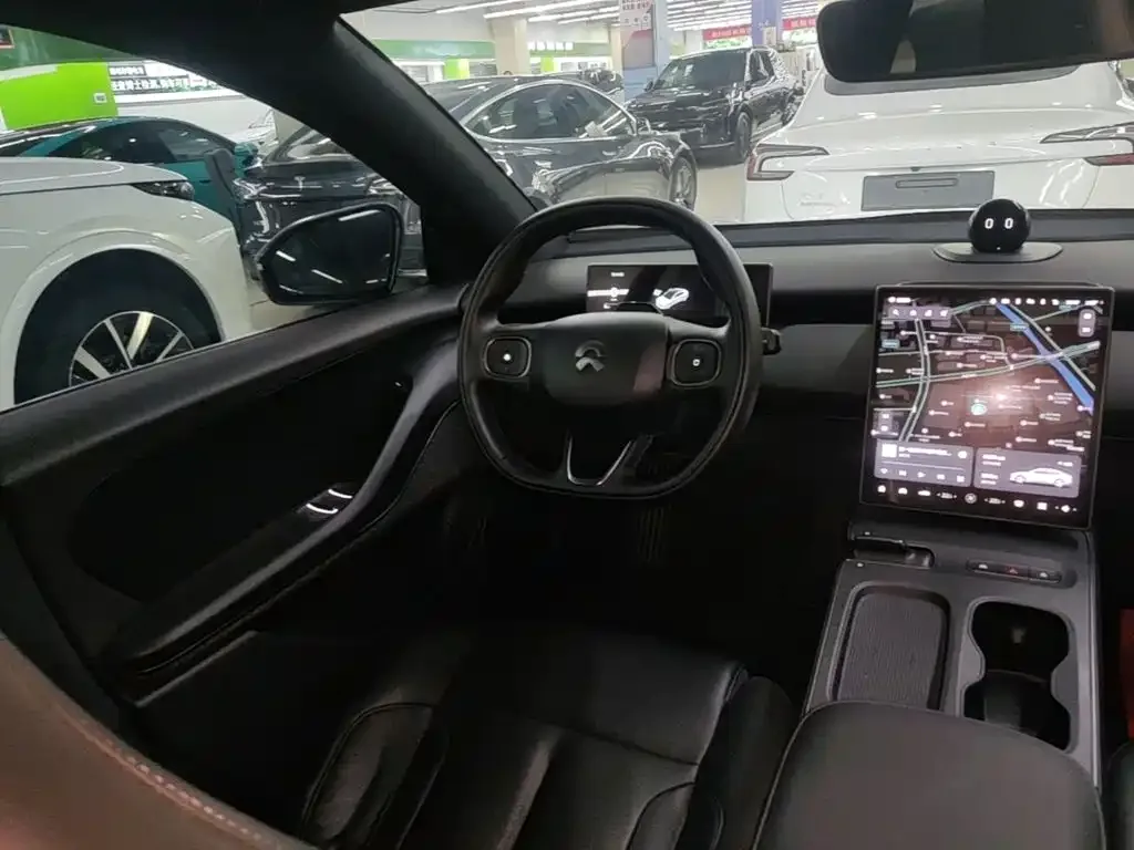NIO NIO ET5 2022 75kWh — Фото автомобиля 10