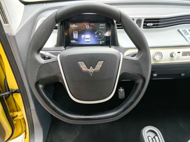 Wuling Hongguang Mini EV — Фото автомобиля 15