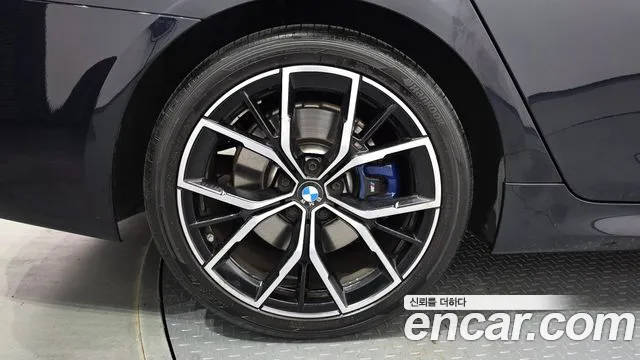 BMW 5-Series — Фото автомобиля 5