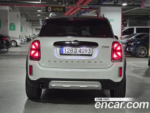 MINI Countryman — Фото автомобиля 4