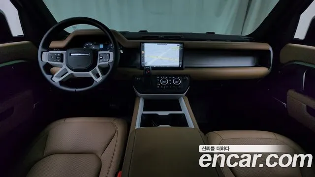 Land Rover Defender — Фото автомобиля 7
