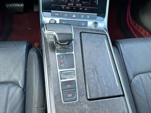Audi A6L — Фото автомобиля 18