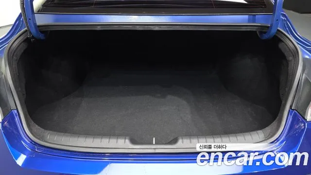 Hyundai Avante CN7 — Фото автомобиля 20