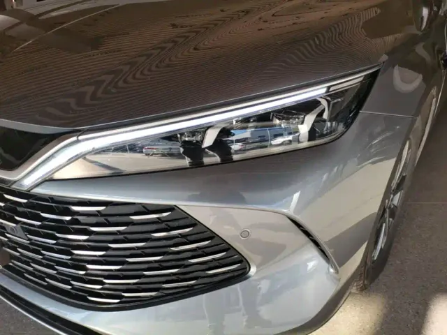 BYD Qin L — Фото автомобиля 23