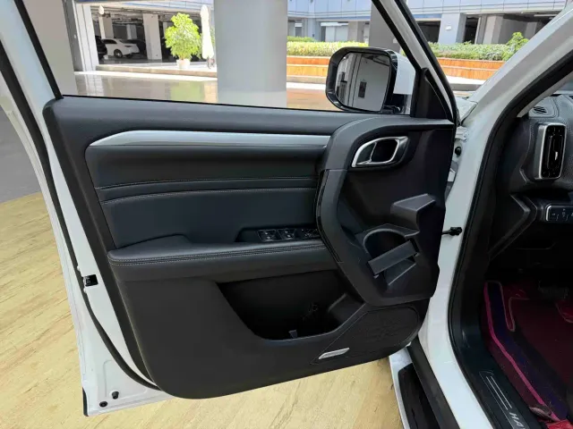 Haval Big Dog — Фото автомобиля 6