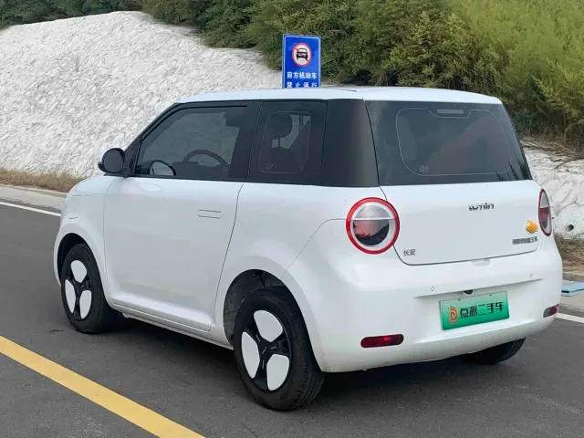 Changan Lumin — Фото автомобиля 6
