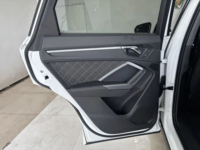 Audi Q3 — Фото автомобиля 20